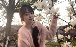 年轻快递员侵犯美丽人妻